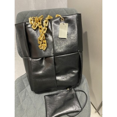 Стильная женская сумка в стиле Bottega Veneta в черном цвете арт 0464