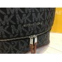 Кожаный рюкзак Michael Kors 0424