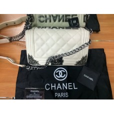 Сумка кожаная женская  Chanel boy слоновая кость 30665