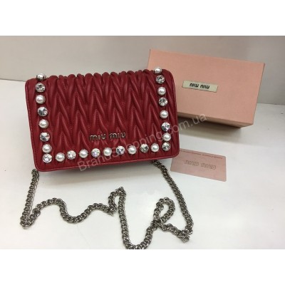 Сумочка Miu Miu из натуральной кожи  в красном цвете 20110