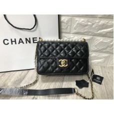 Женская сумочка Chanel реплика с жемчугом натуральная кожа арт 20532