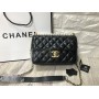 Женская сумочка Chanel реплика с жемчугом натуральная кожа арт 20532