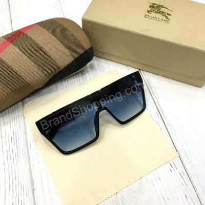 Стильные очки Burberry в полном комплекте арт21474